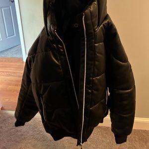 Alo yoga Boss Puffer Brand New